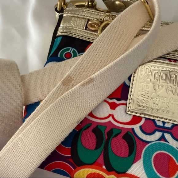 Coach Poppy Crossbody Zip Bag - Picture 9 of 12